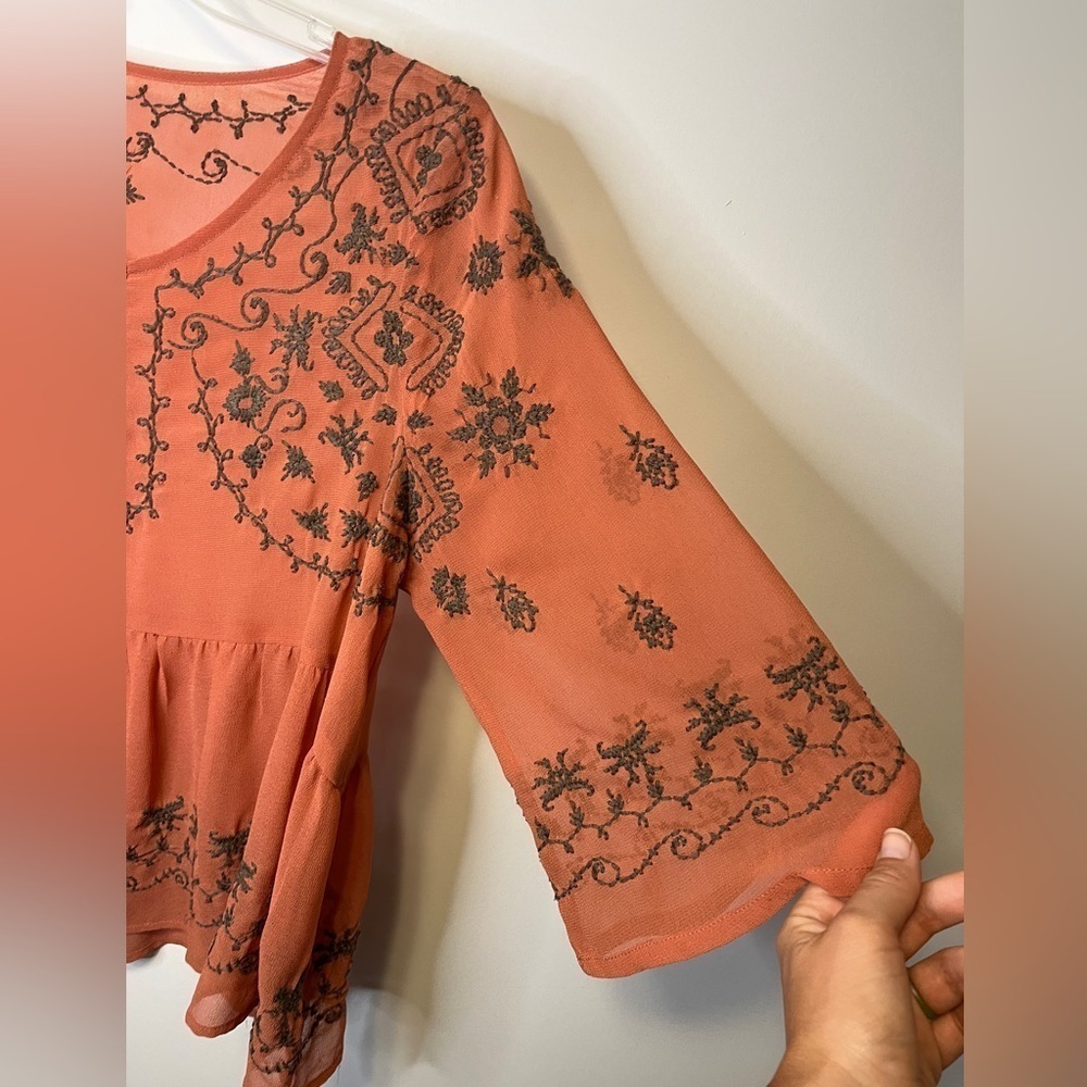 Free People Pennies Sequel Embroidered Peasant Semi-Sheer Blouse Sz M - Picture 7 of 12